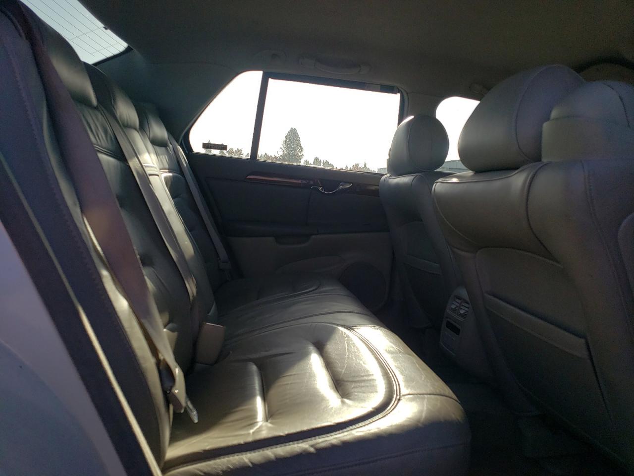 2001 Cadillac Deville VIN: 1G6KD54Y21U102181 Lot: 82596465