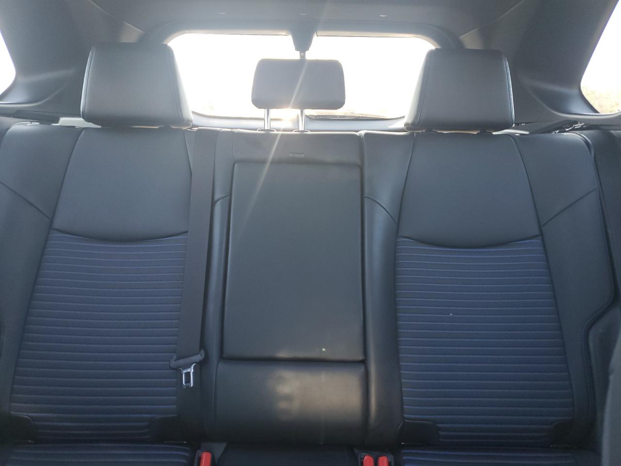 2020 Toyota Rav4 Xse VIN: JTMEWRFV7LD537750 Lot: 89864725