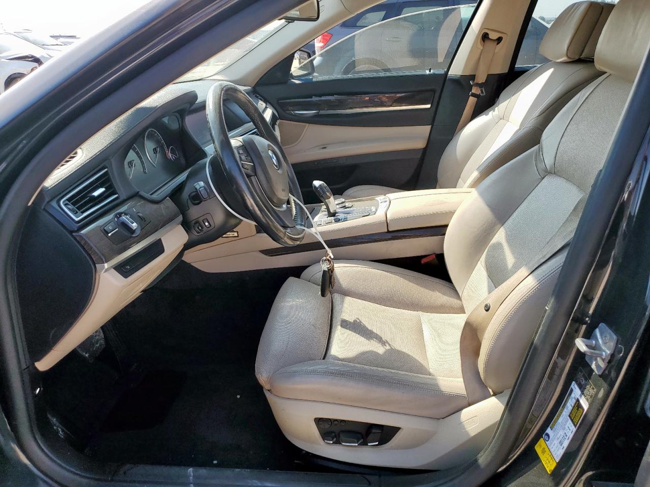 2012 BMW 750 I VIN: WBAKA8C57CDS99699 Lot: 82007895