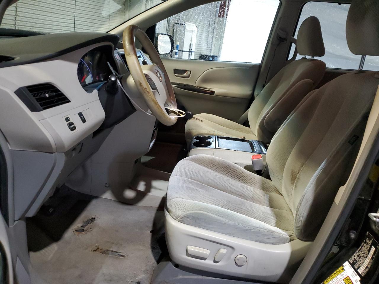 2011 Toyota Sienna Le VIN: 5TDKK3DC7BS069826 Lot: 84405645