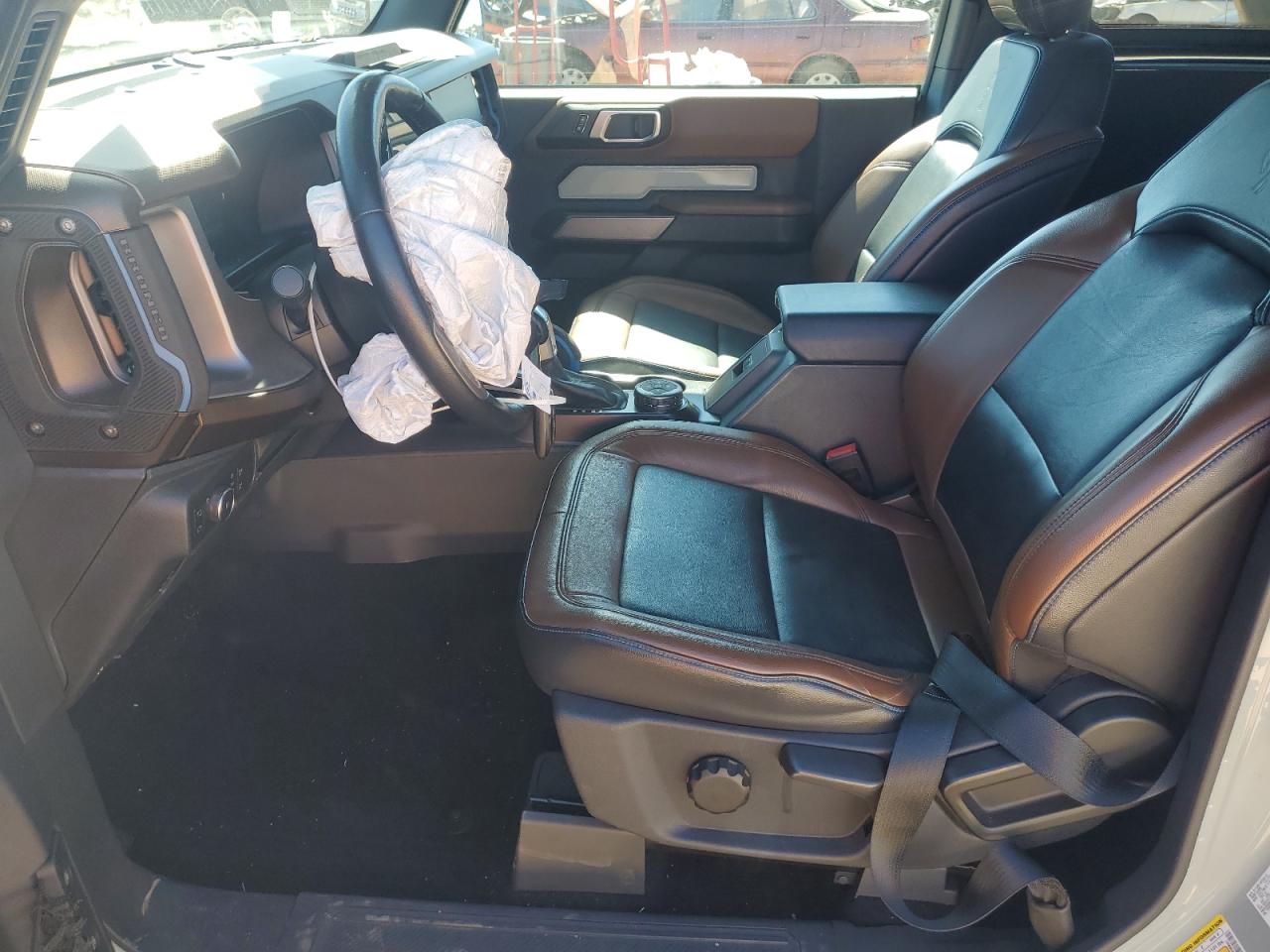 2021 Ford Bronco Base VIN: 1FMDE5CH6MLA60933 Lot: 82480965