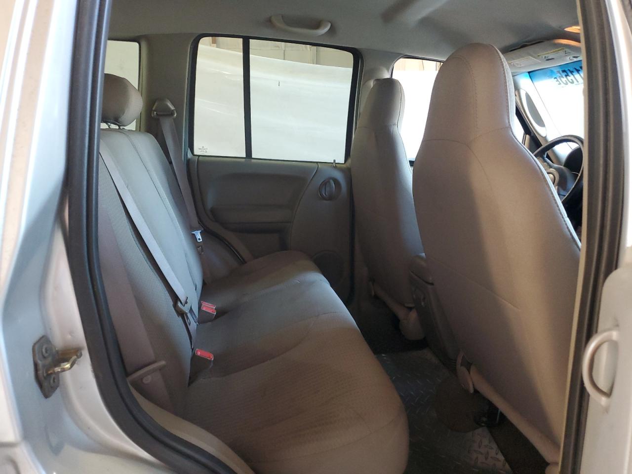 2003 Jeep Liberty Sport VIN: 1J4GL48K33W563901 Lot: 84871155