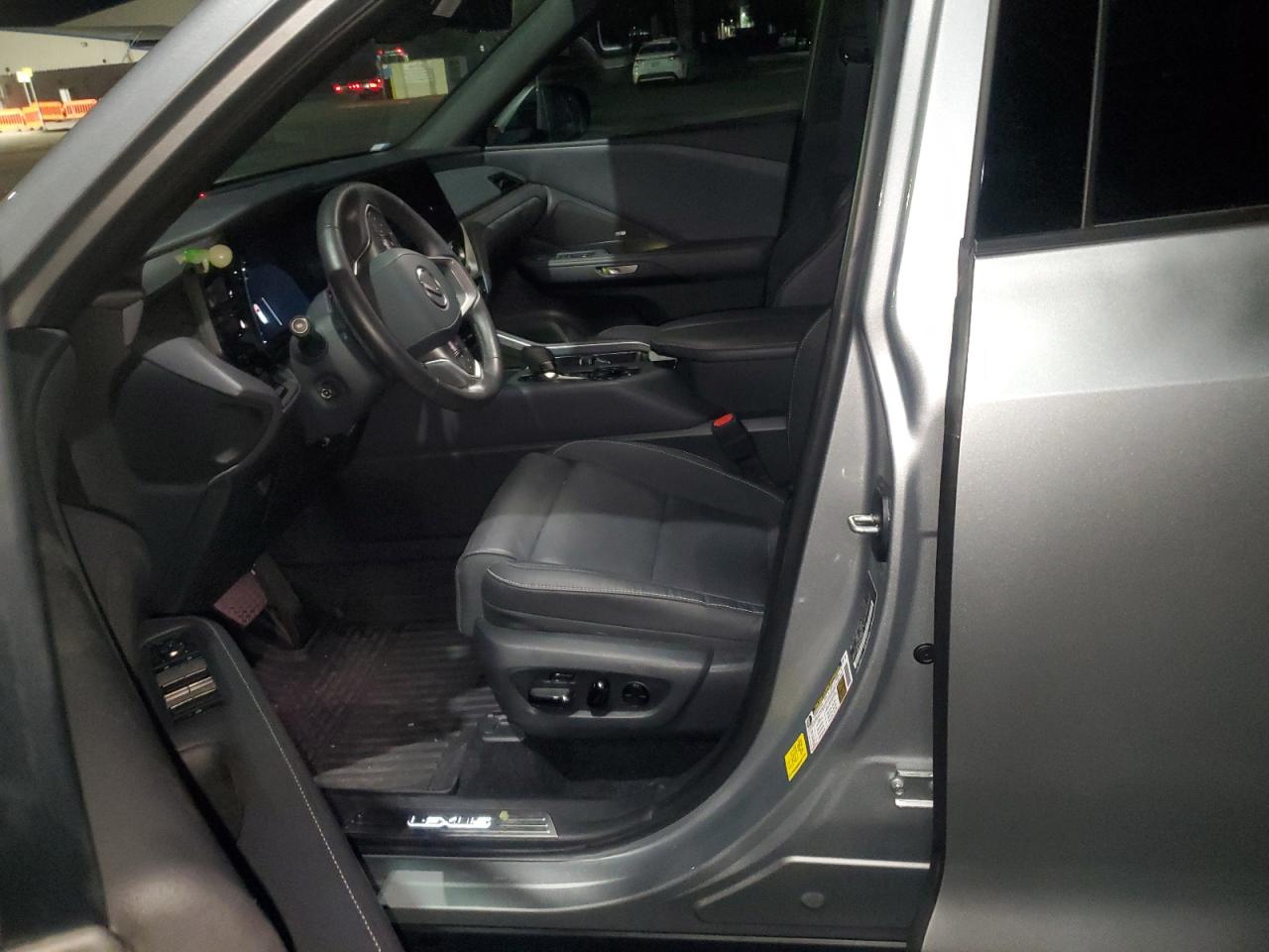 2025 Lexus Tx 350 Base VIN: 5TDAAAB61SS027359 Lot: 85785525