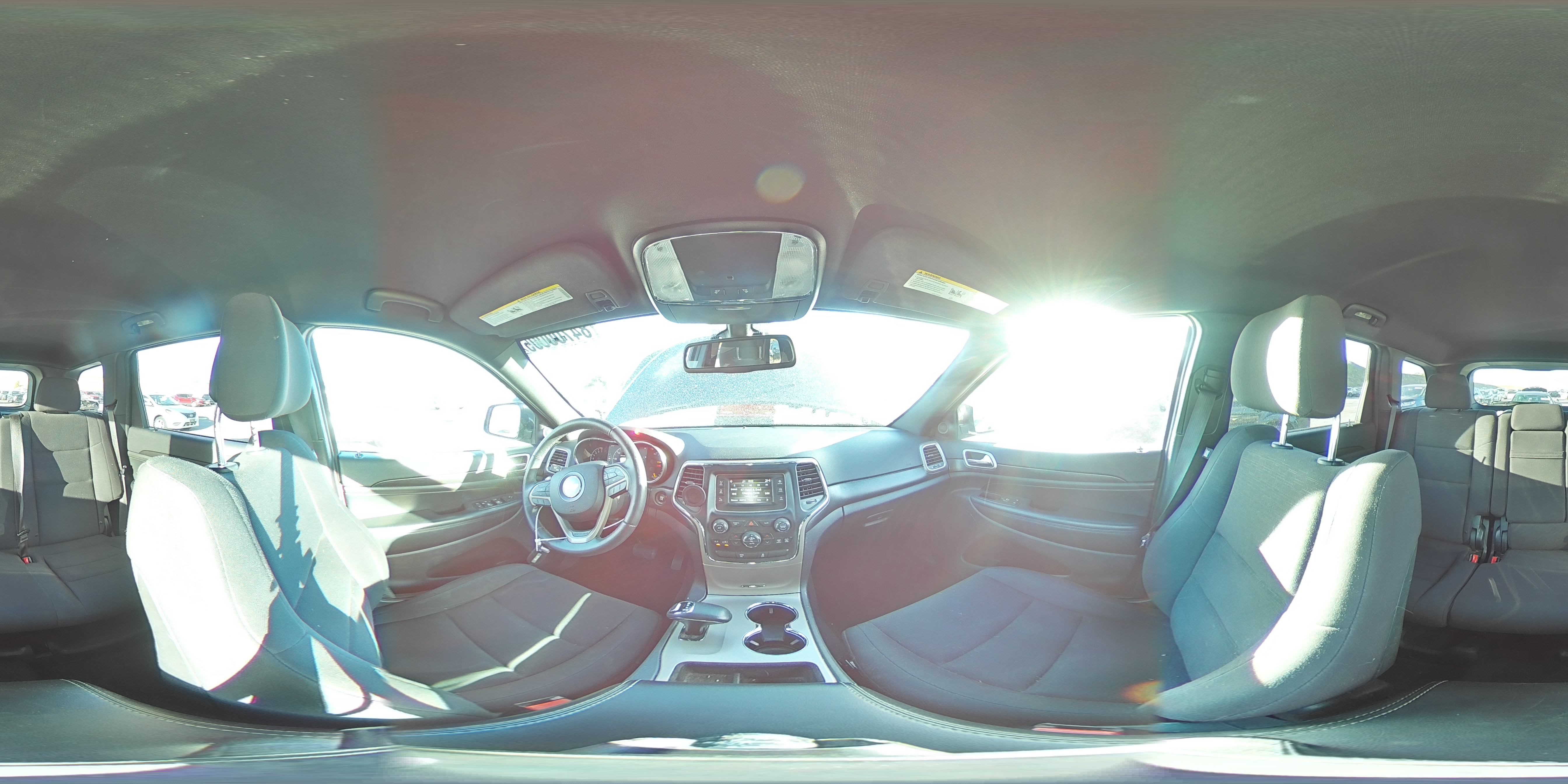 2015 Jeep Grand Cherokee Laredo VIN: 1C4RJEAG7FC957133 Lot: 84700005