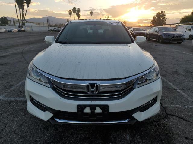  HONDA ACCORD 2017 Белы