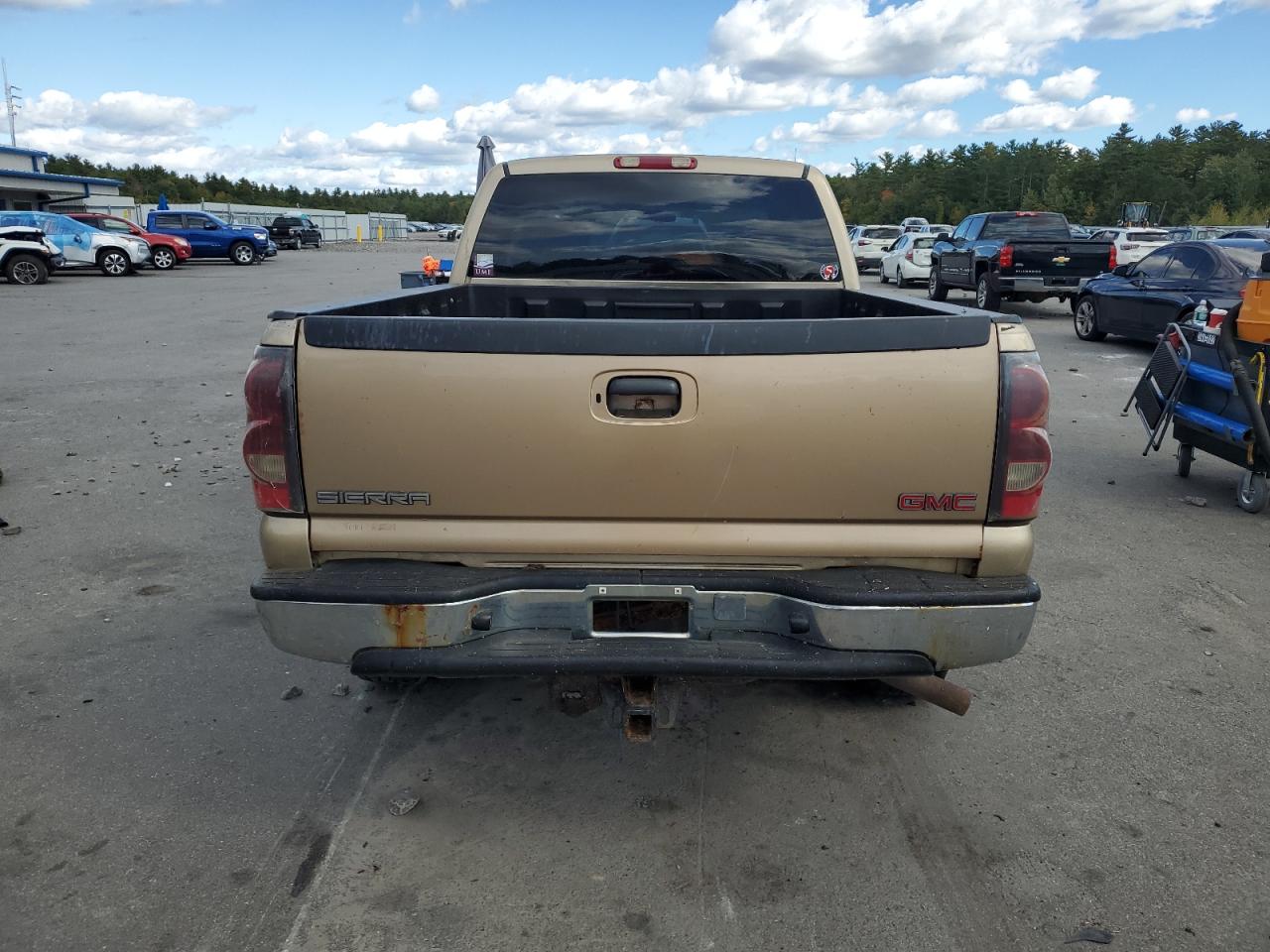 2004 Chevrolet Silverado K1500 VIN: 2GCEK19T241240759 Lot: 81834575