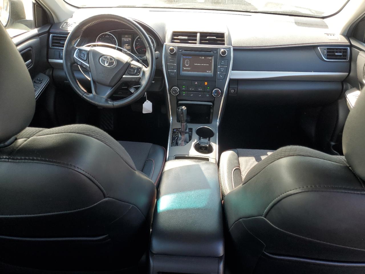 2016 Toyota Camry Le VIN: 4T1BF1FK1GU543717 Lot: 82406605