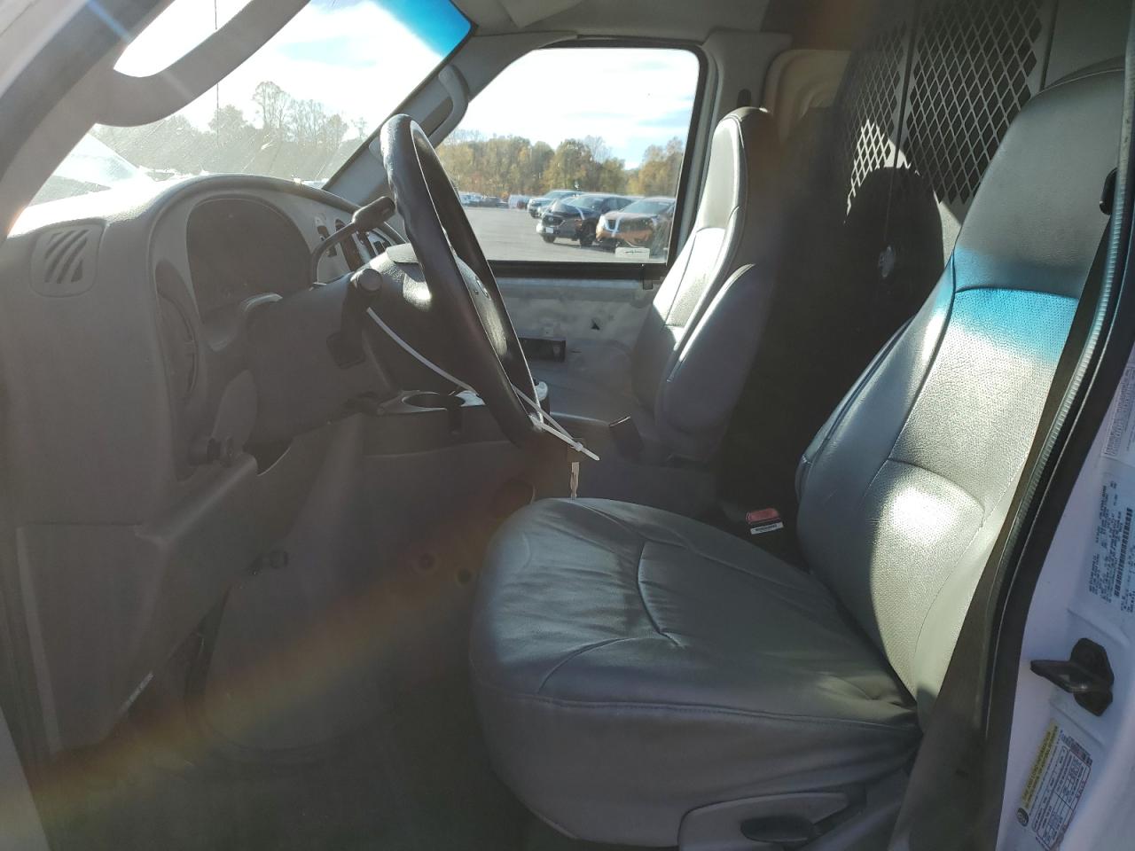 2006 Ford Econoline E150 Van VIN: 1FTRE14W86HA27647 Lot: 90568745