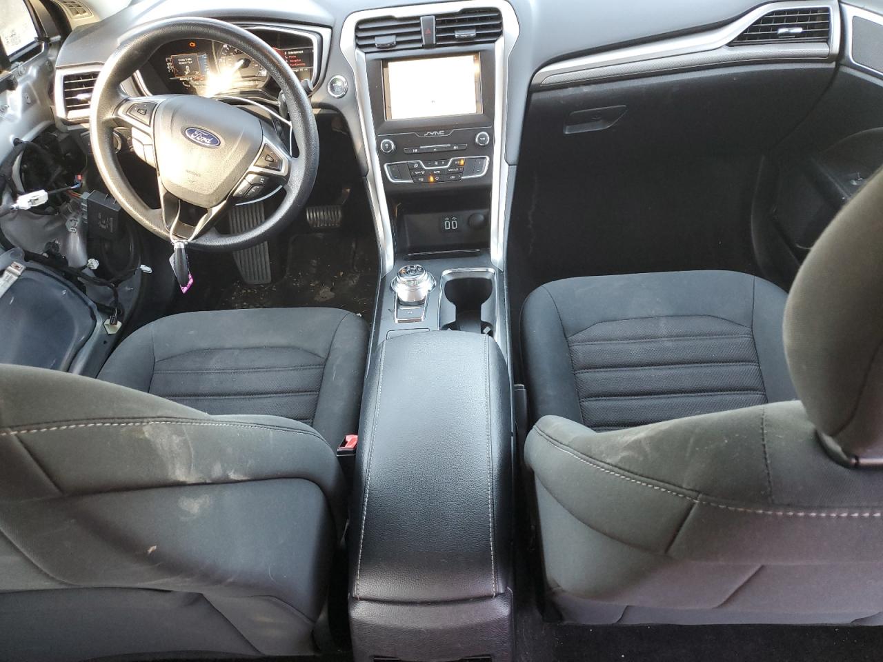 2019 Ford Fusion Se VIN: 3FA6P0LU2KR167263 Lot: 86303935