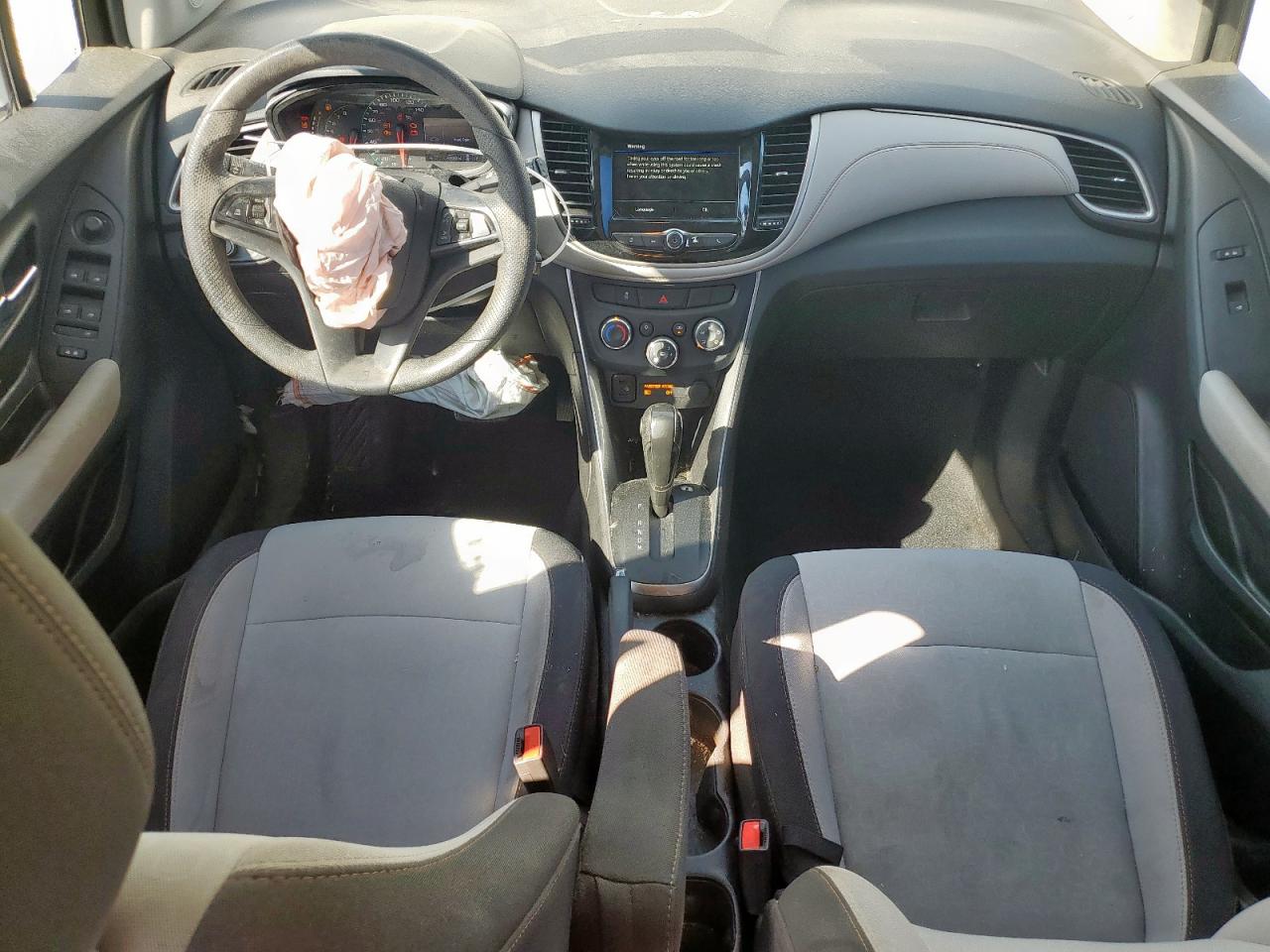 2019 Chevrolet Trax Ls VIN: 3GNCJKSB4KL330743 Lot: 86282835