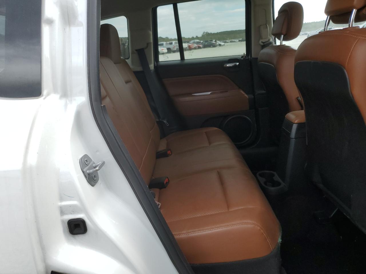 2015 Jeep Compass Limited VIN: 1C4NJDCB2FD188352 Lot: 86222545