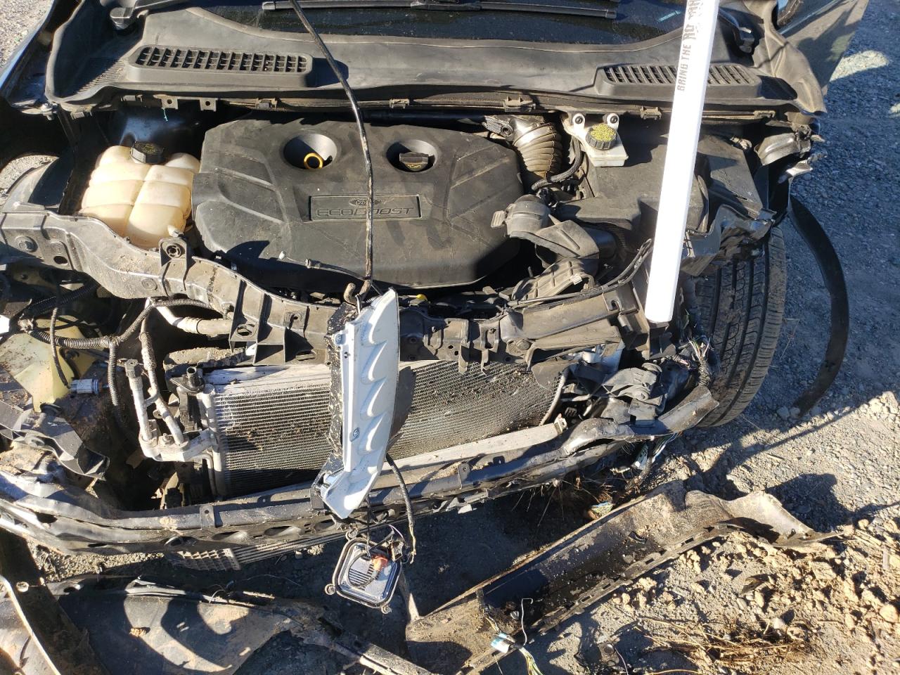 2016 Ford Escape Titanium VIN: 1FMCU0J92GUB60961 Lot: 82621455