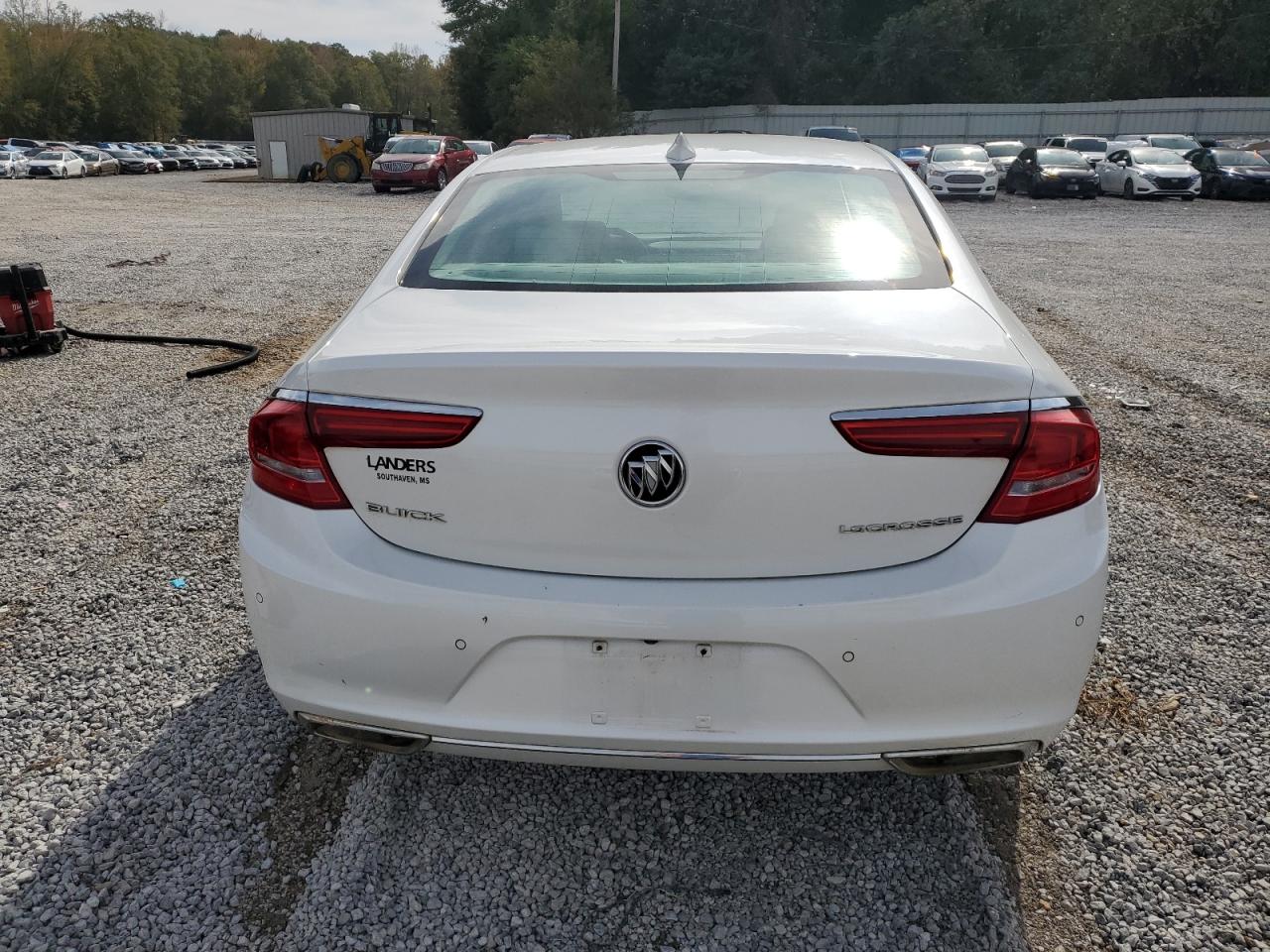 2017 Buick Lacrosse Essence VIN: 1G4ZP5SS0HU164007 Lot: 82763615