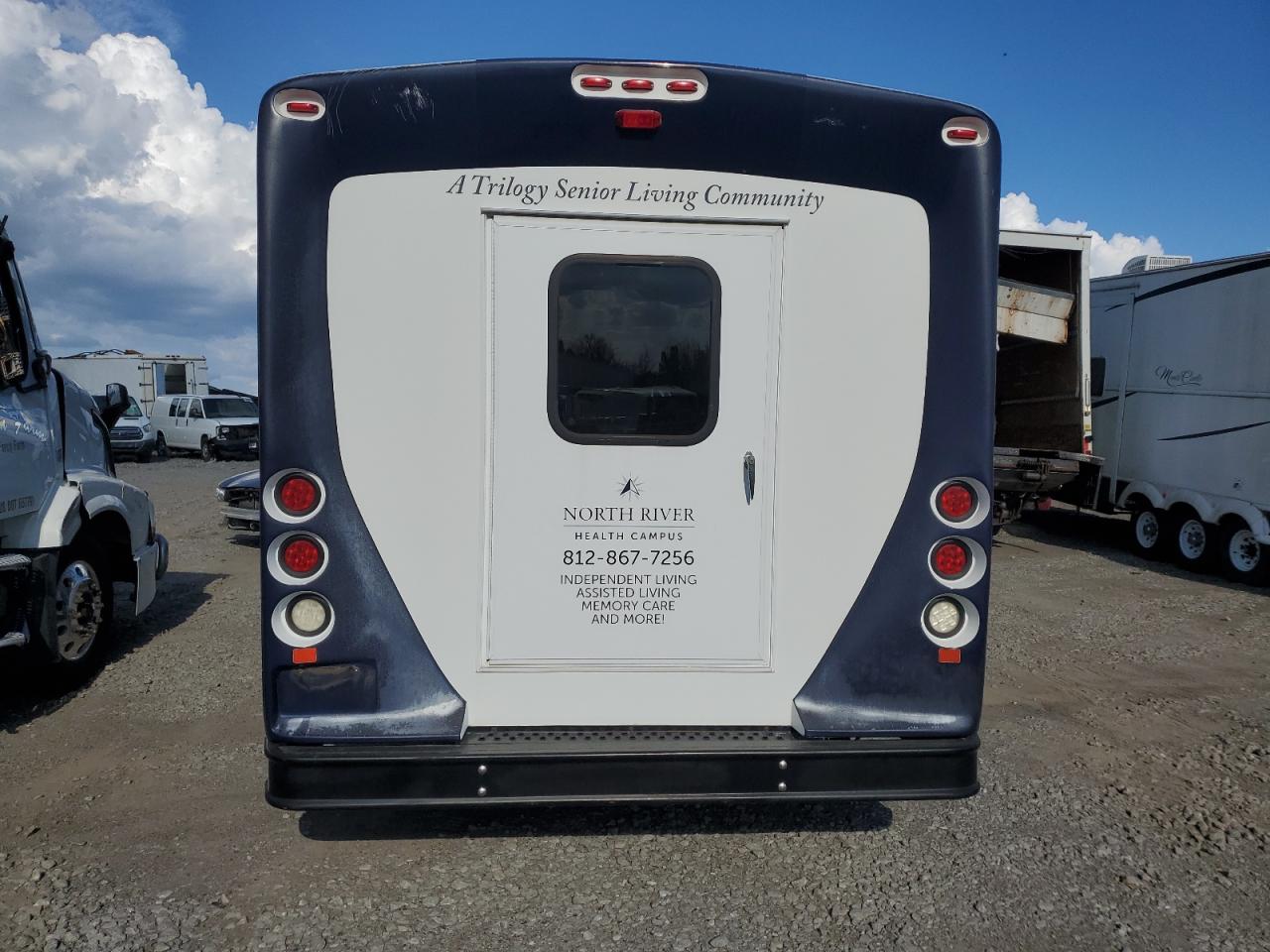 2016 Ford Econoline E350 Super Duty Cutaway Van VIN: 1FDEE3FL0GDC32199 Lot: 84604045