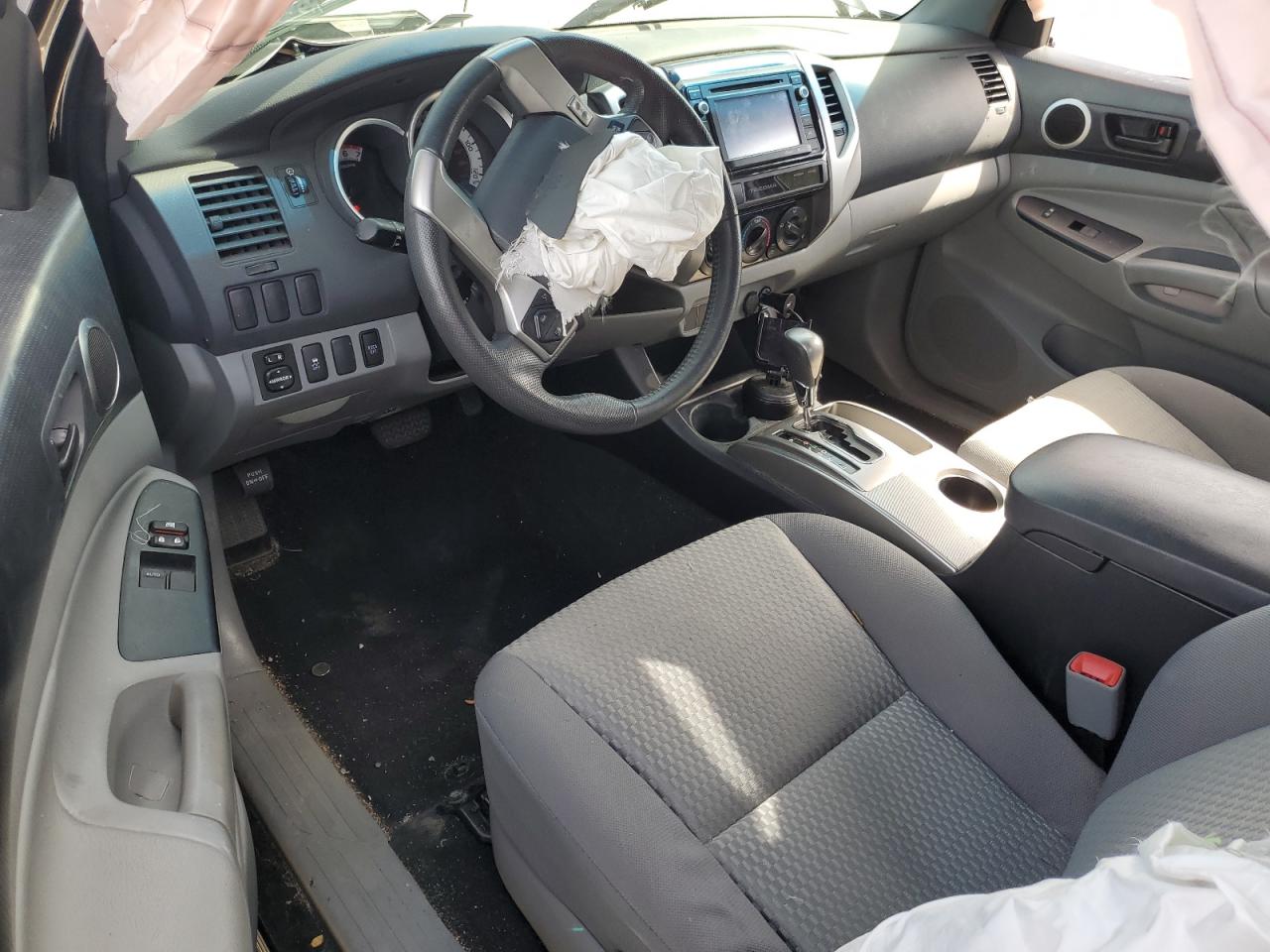 2015 Toyota Tacoma Access Cab VIN: 5TFUX4EN1FX039379 Lot: 85284395