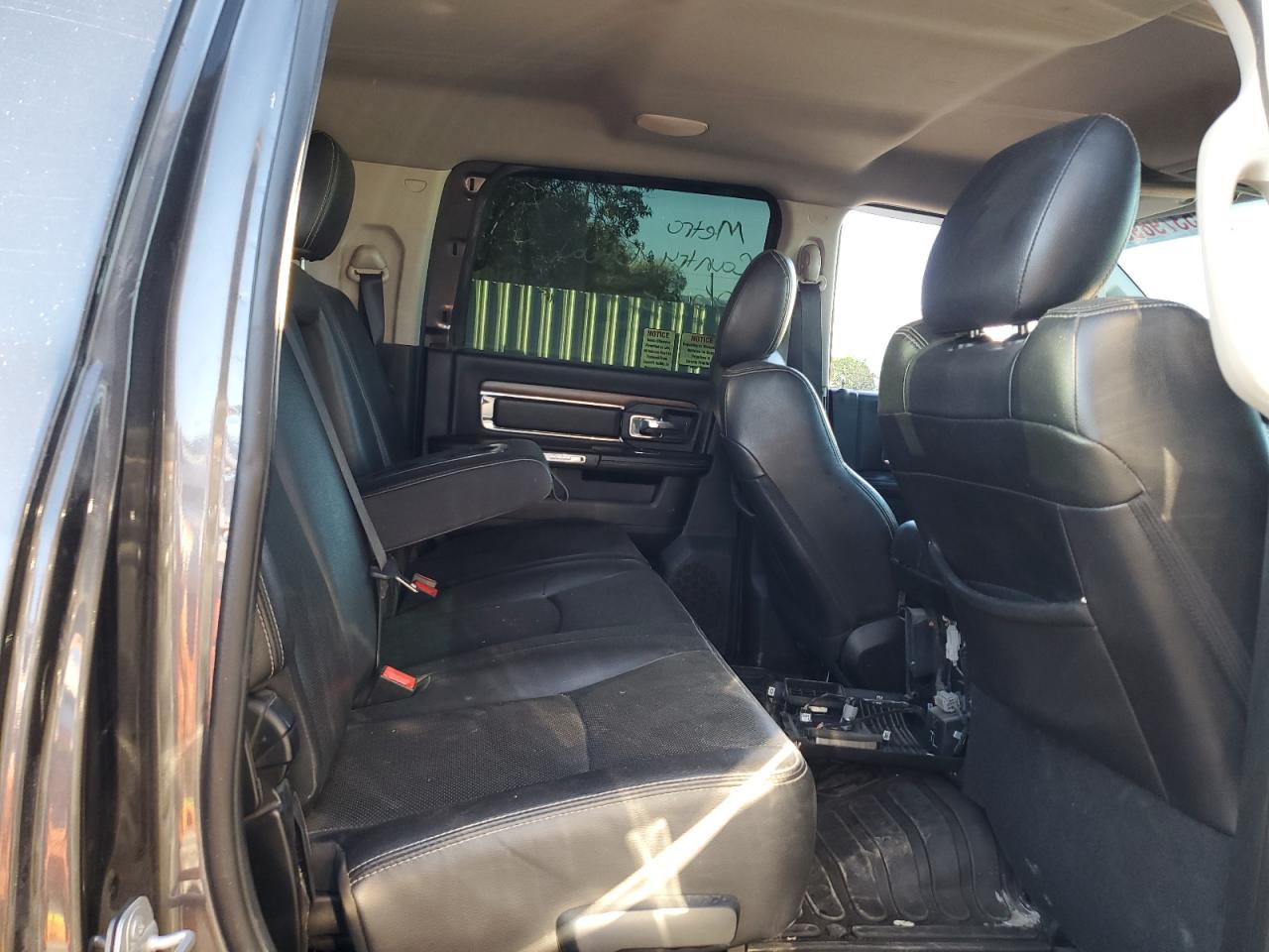 2016 Ram Trucks 2500 Laram VIN: 3C6UR5NL0GG336736 Lot: 85379895