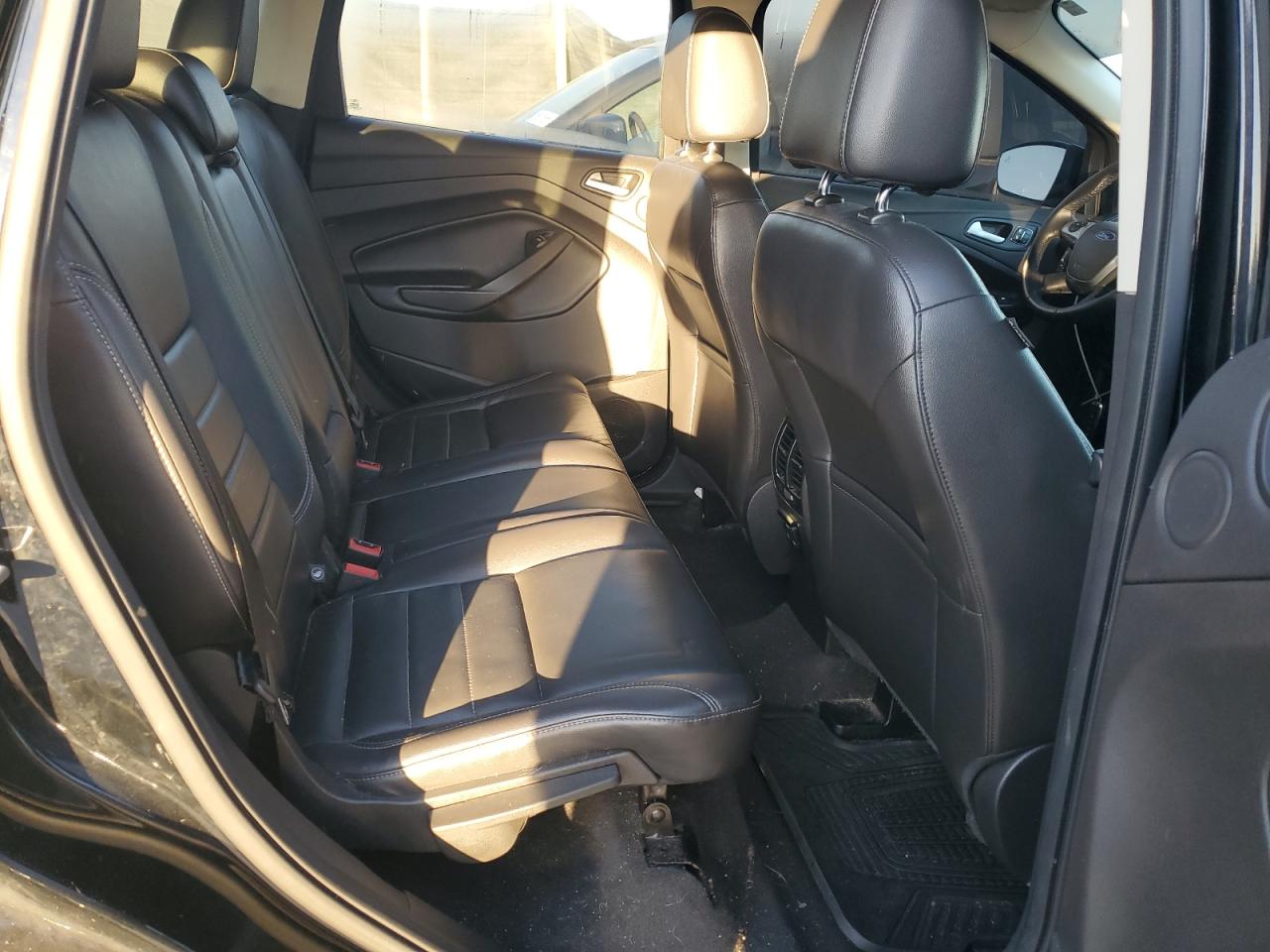 2016 Ford Escape Titanium VIN: 1FMCU0J91GUC38842 Lot: 82411775