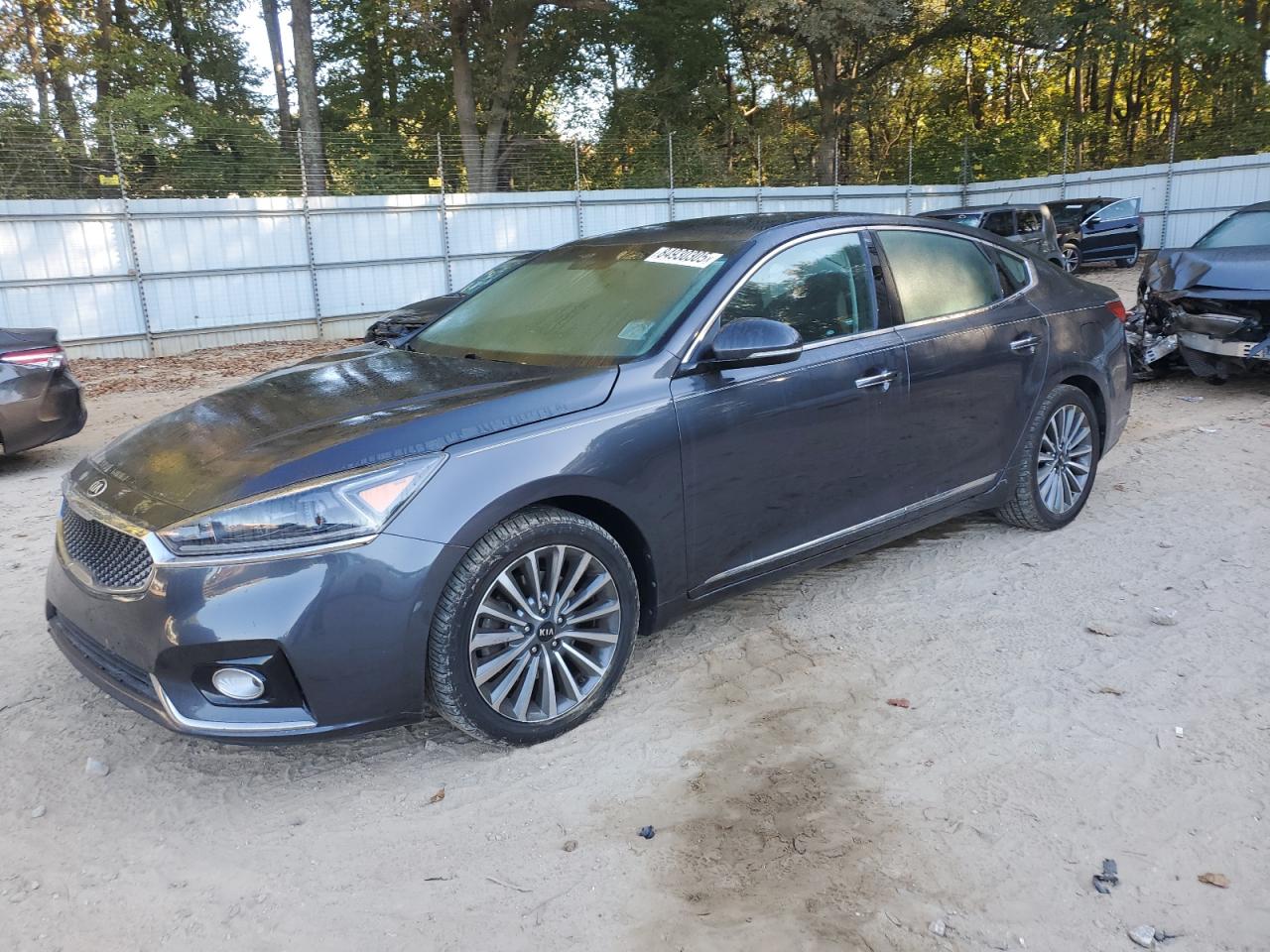 2017 Kia Cadenza Premium