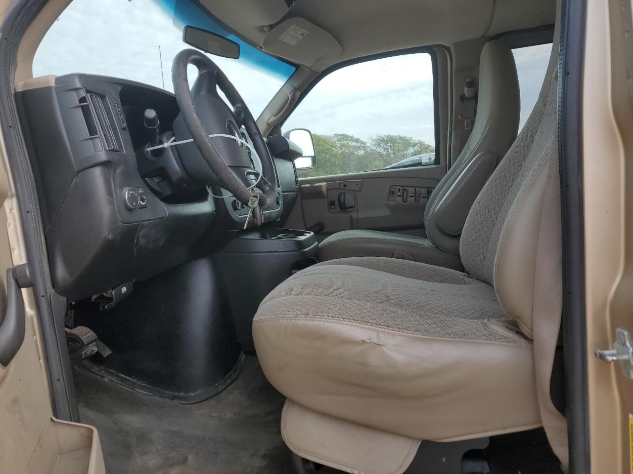 2011 GMC Savana G1500 Ls VIN: 1GKS8BF47B1121942 Lot: 81970695