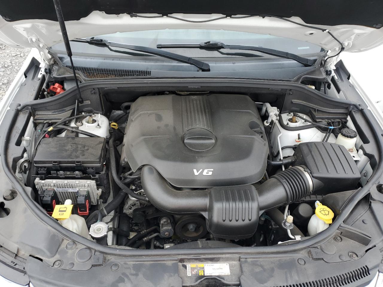 2015 Jeep Grand Cherokee Overland VIN: 1C4RJFCG8FC639010 Lot: 84939425