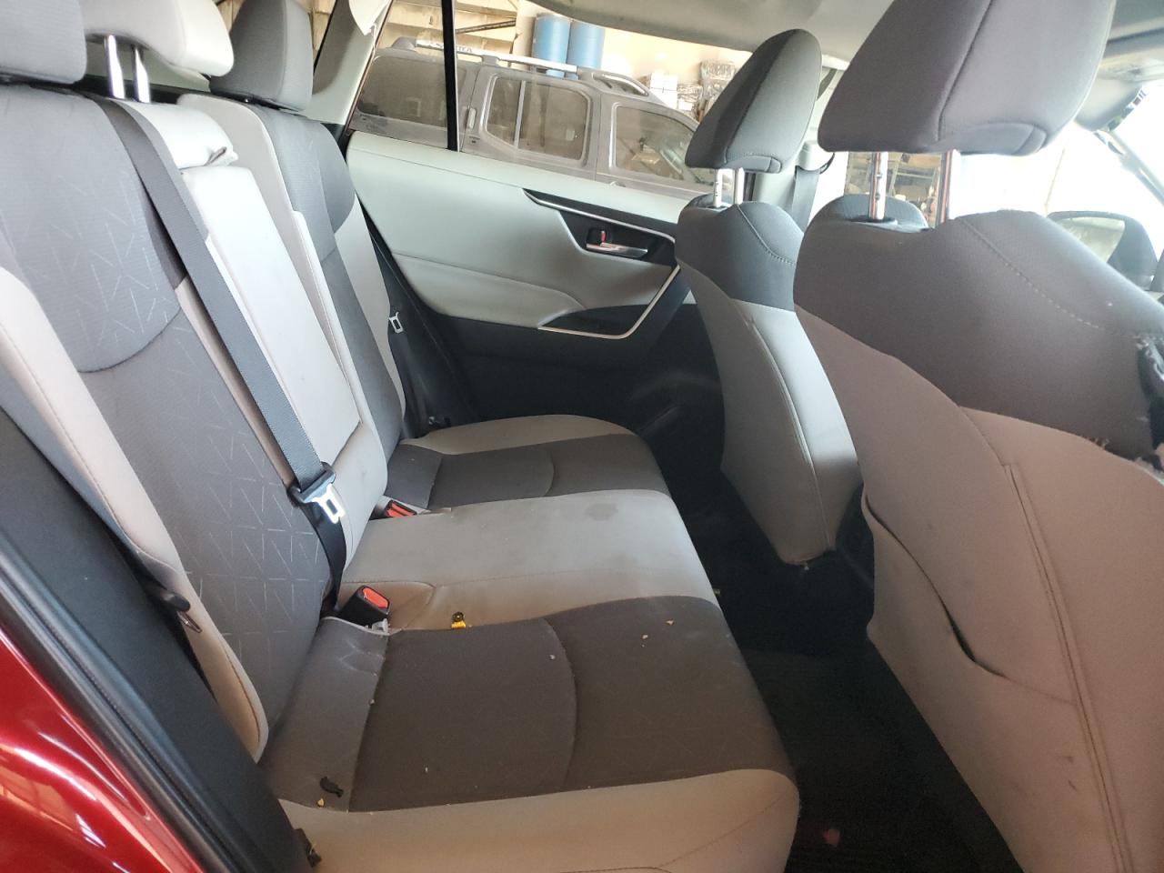 2024 Toyota Rav4 Xle VIN: 2T3W1RFV1RW330334 Lot: 85285975