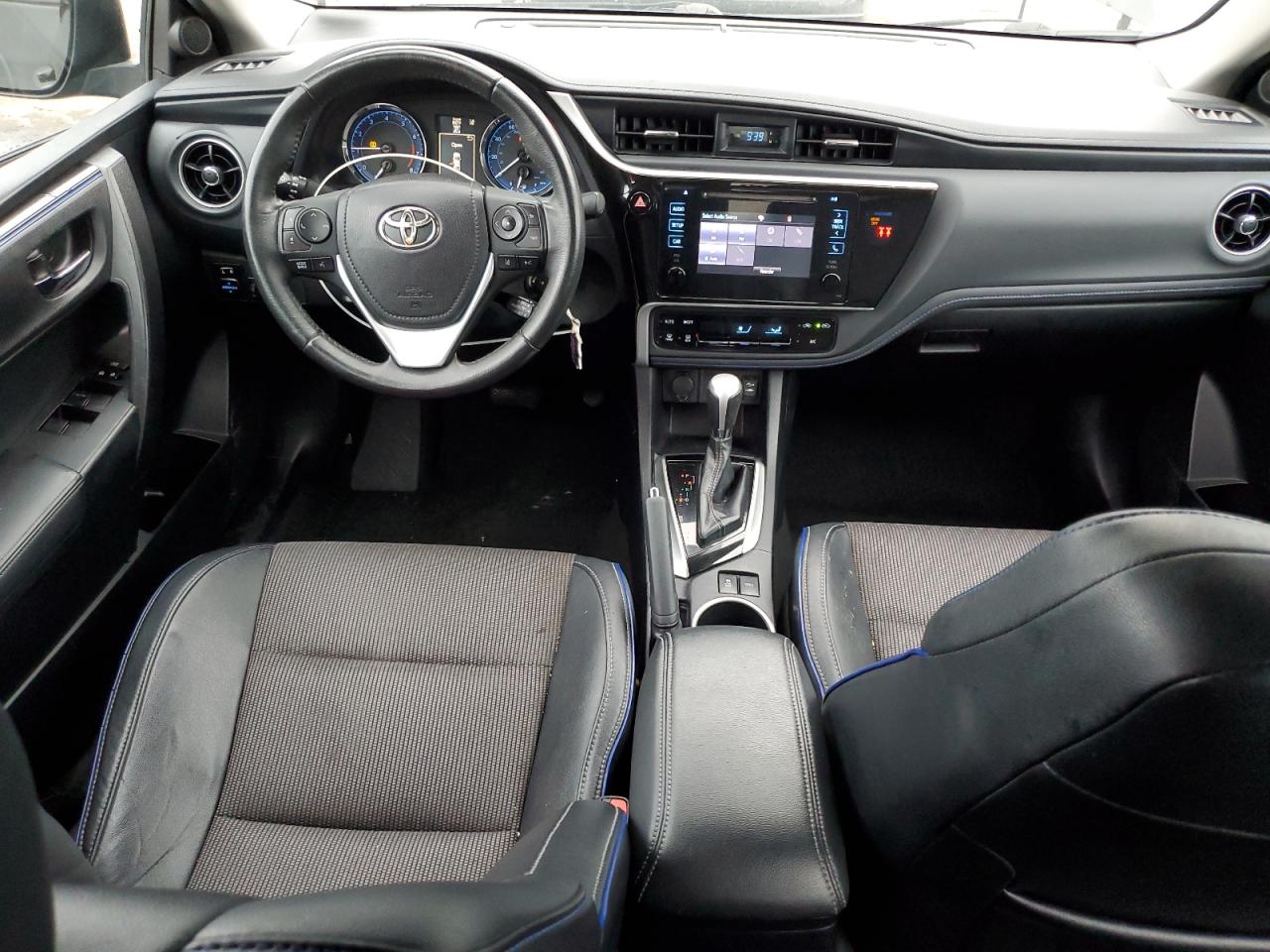 2018 Toyota Corolla L VIN: 2T1BURHE4JC986545 Lot: 85358055