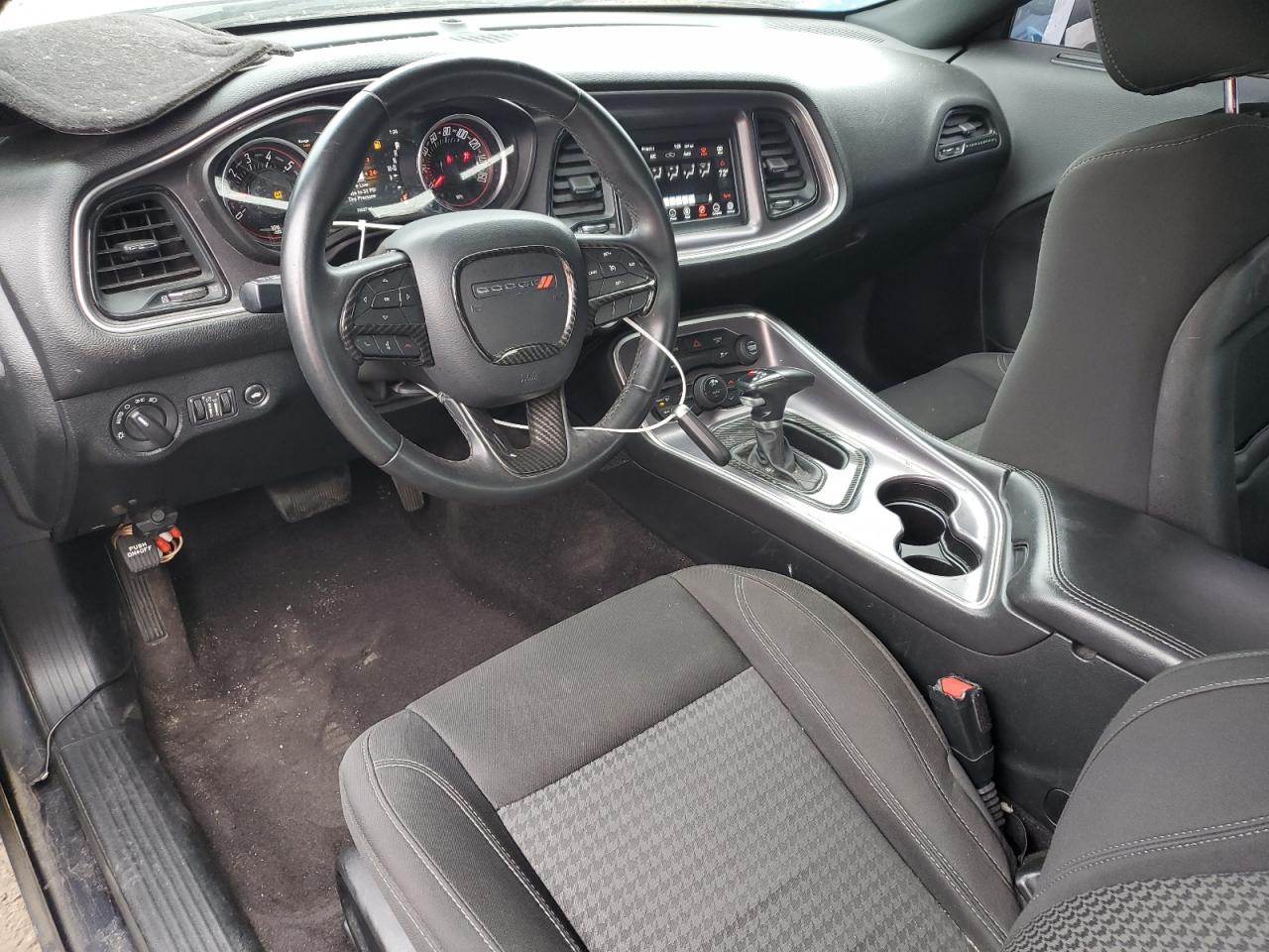 2018 Dodge Challenger Sxt VIN: 2C3CDZAG1JH317563 Lot: 85478415