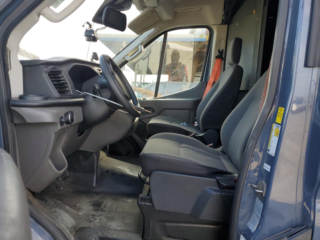 2020 Ford Transit Delivery Van VIN: 1FTBR3X83LKB04213 Lot: 89686875
