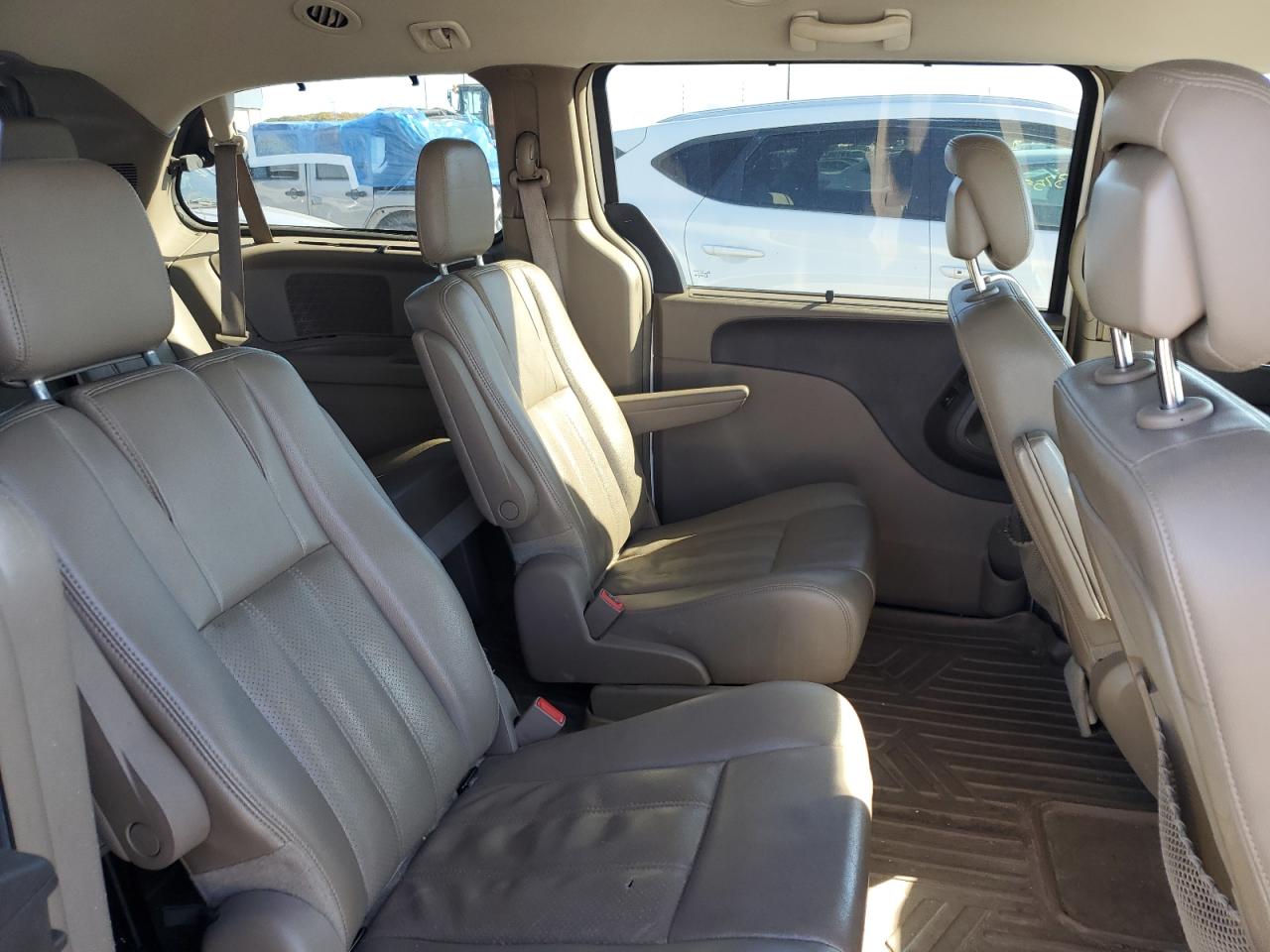 2013 Chrysler Town & Country Touring L VIN: 2C4RC1CG2DR511590 Lot: 89647515