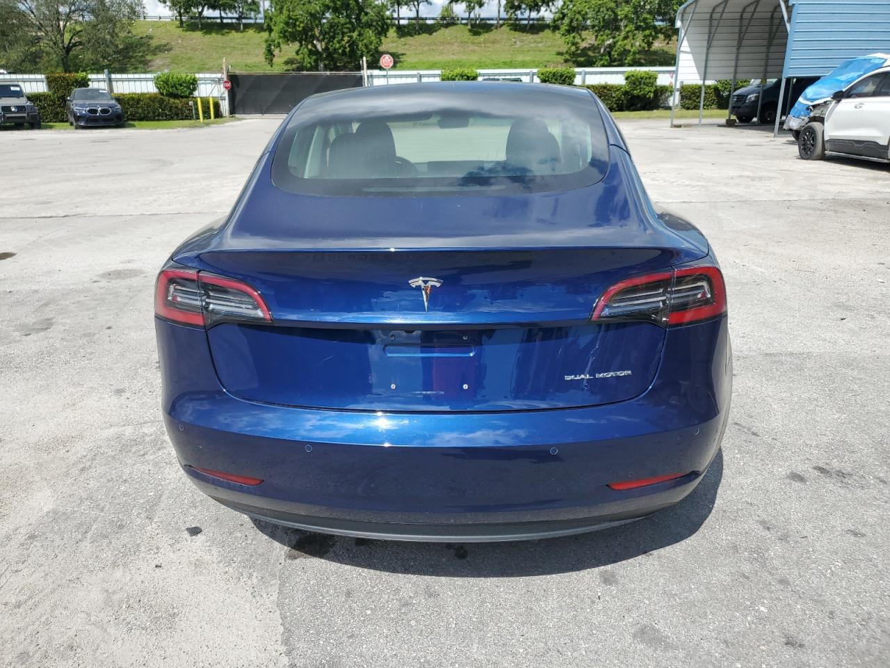 2018 Tesla Model 3 VIN: 5YJ3E1EB5JF115405 Lot: 85671295