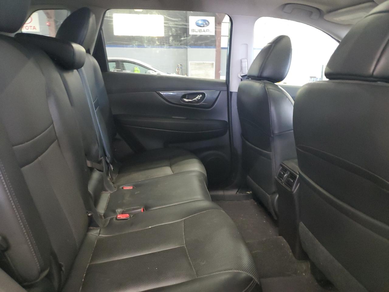 2015 Nissan Rogue S VIN: 5N1AT2MV0FC880505 Lot: 85132975