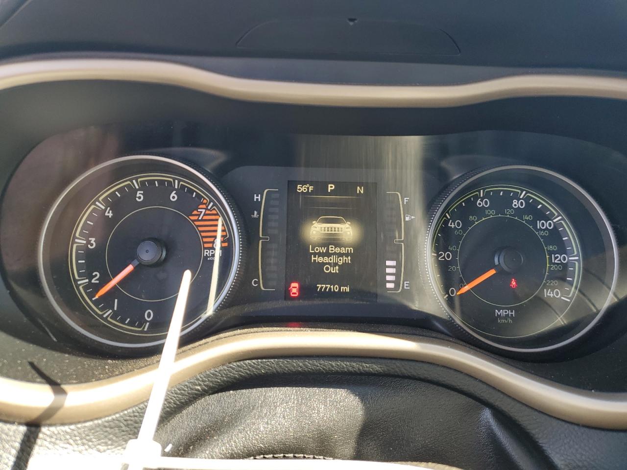 2016 Jeep Cherokee Latitude VIN: 1C4PJMCS3GW223690 Lot: 90097415