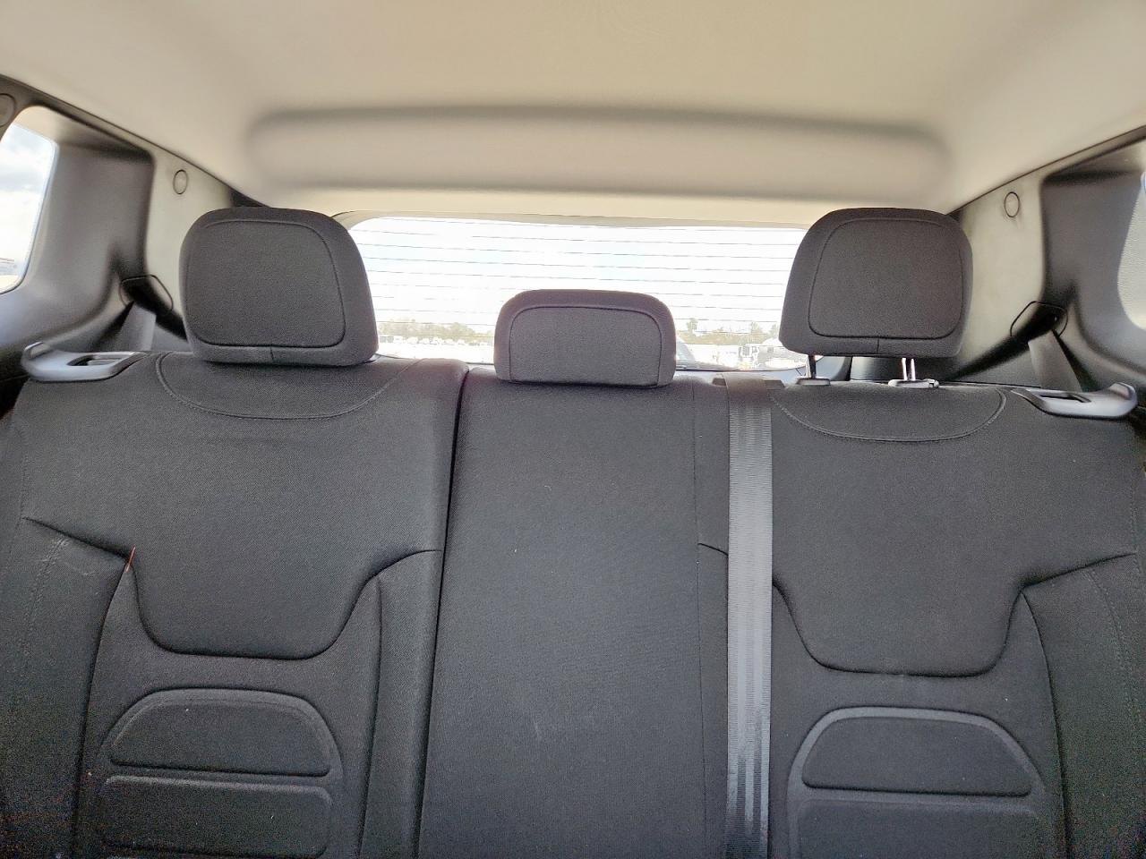 2018 Jeep Renegade Latitude VIN: ZACCJABB5JPG70928 Lot: 85692815