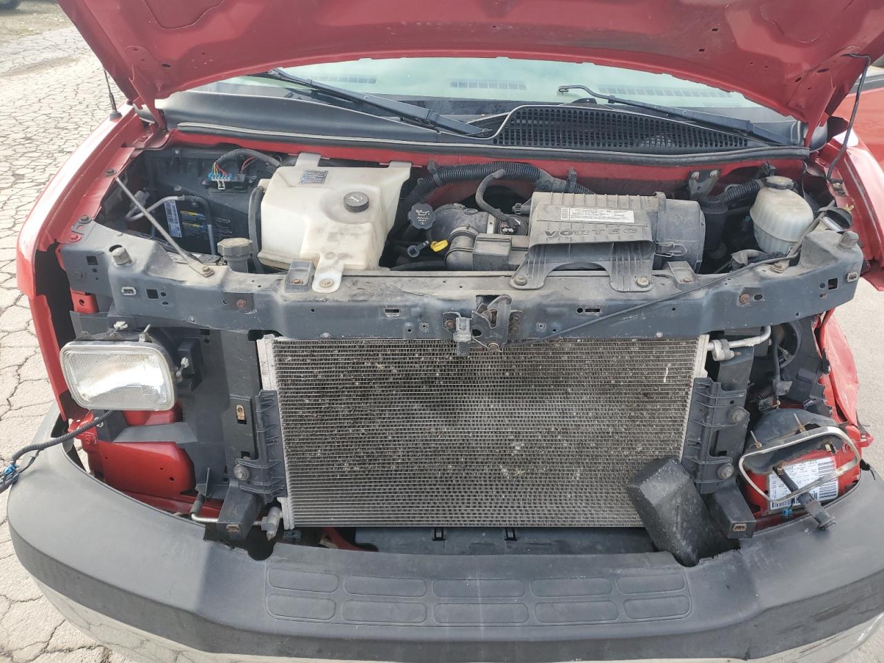 2008 GMC Savana Delivery Van VIN: 1GTGG29C881133744 Lot: 90353895