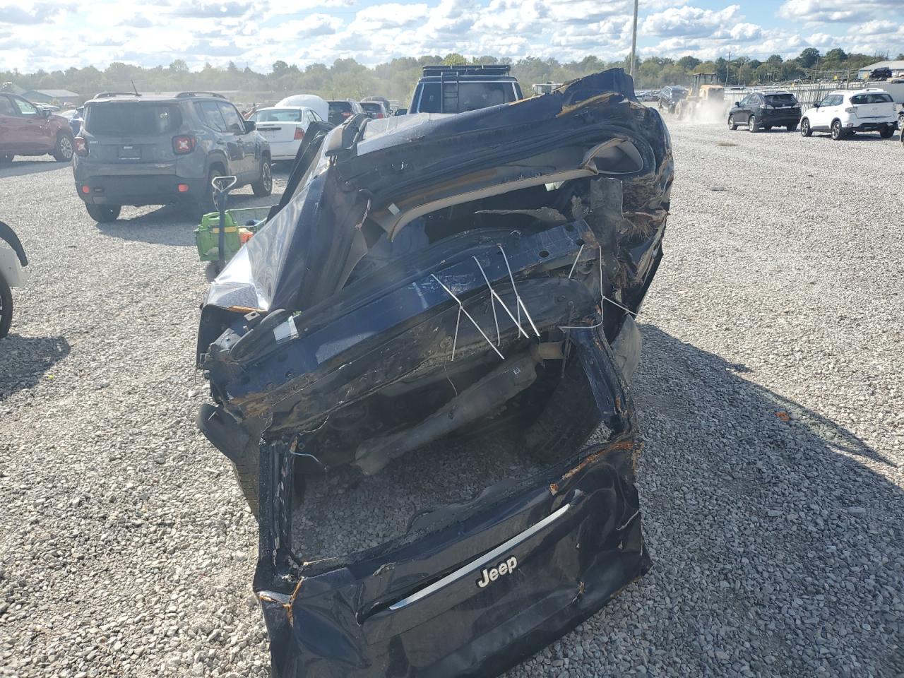 2014 Jeep Compass Sport VIN: 1C4NJDBB8ED591381 Lot: 82238435