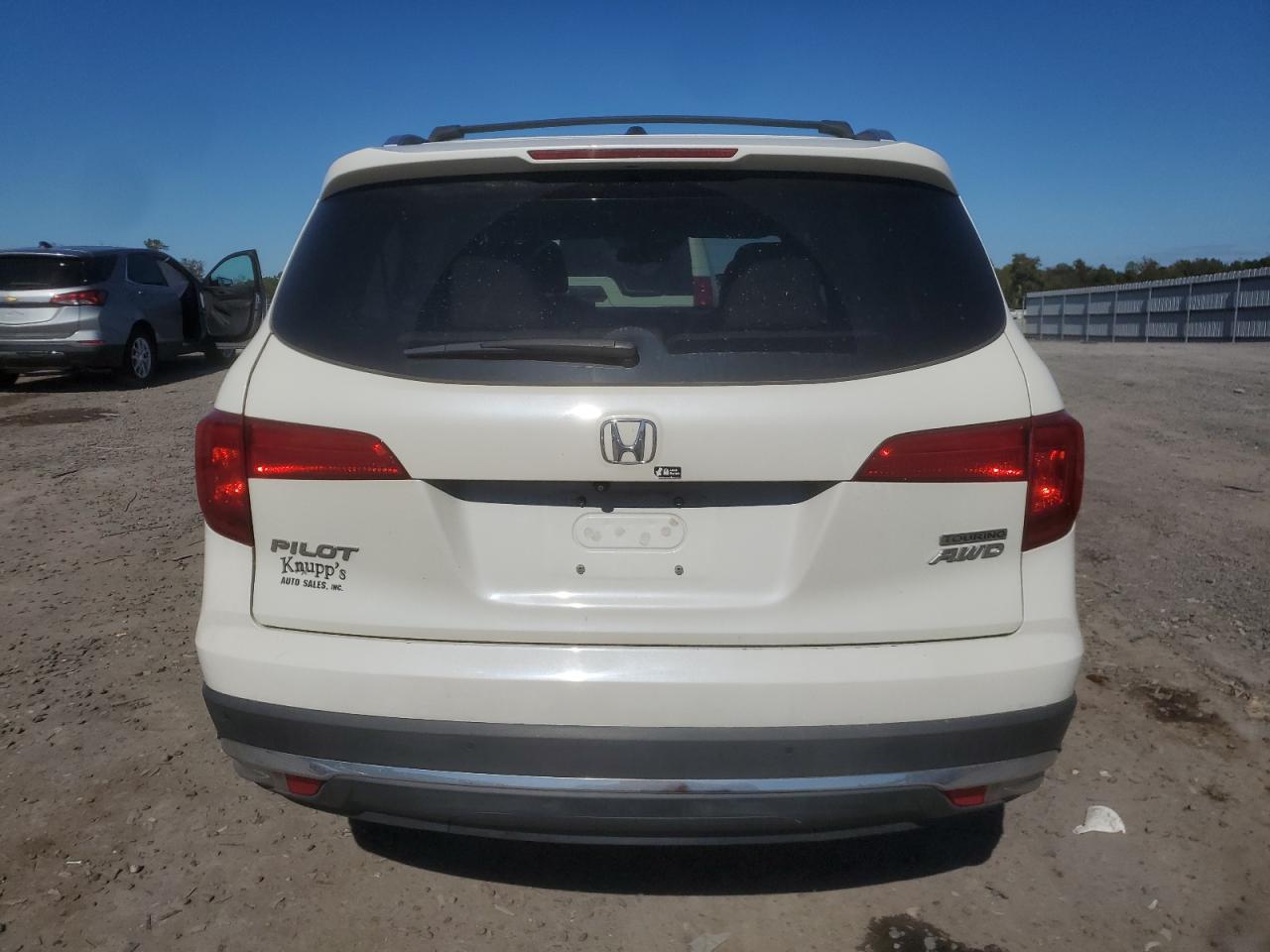 2016 Honda Pilot Touring VIN: 5FNYF6H97GB042572 Lot: 85757245