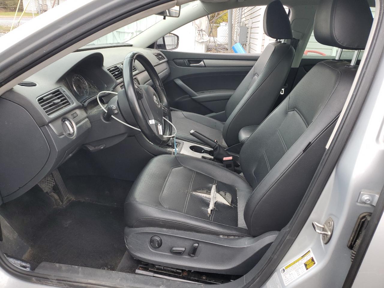 2015 Volkswagen Passat Se VIN: 1VWBT7A37FC048813 Lot: 87070775