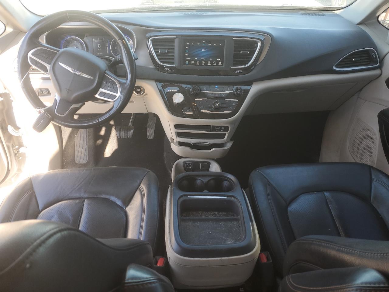 2020 Chrysler Pacifica Touring L VIN: 2C4RC1BG0LR276915 Lot: 89736745