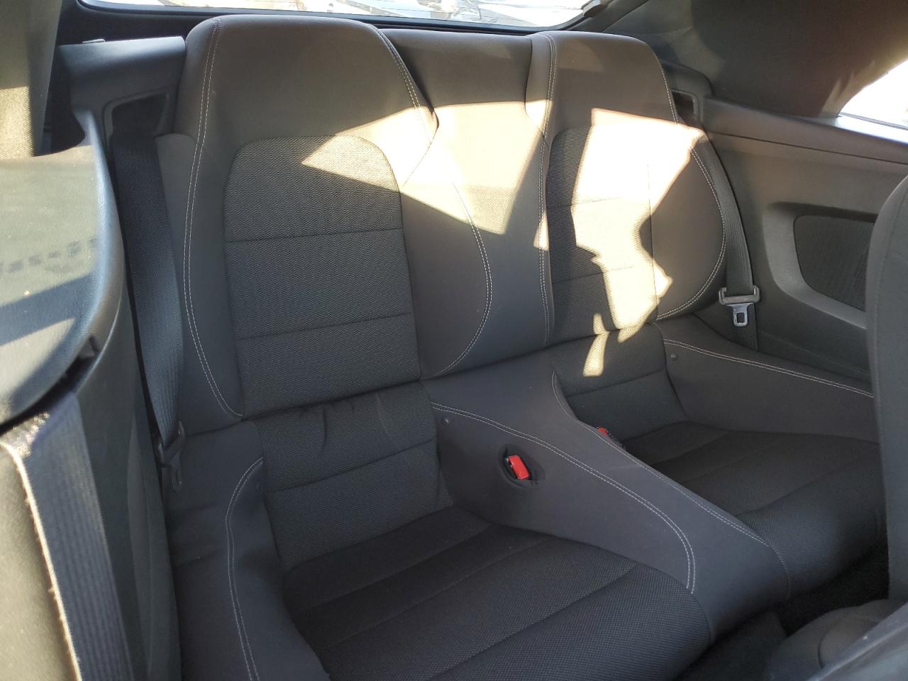 2016 Ford Mustang VIN: 1FATP8EM3G5299800 Lot: 85727505