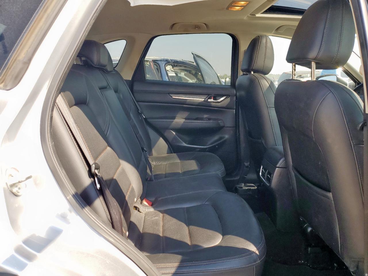 2019 Mazda Cx-5 Grand Touring VIN: JM3KFADMXK1631076 Lot: 84186855