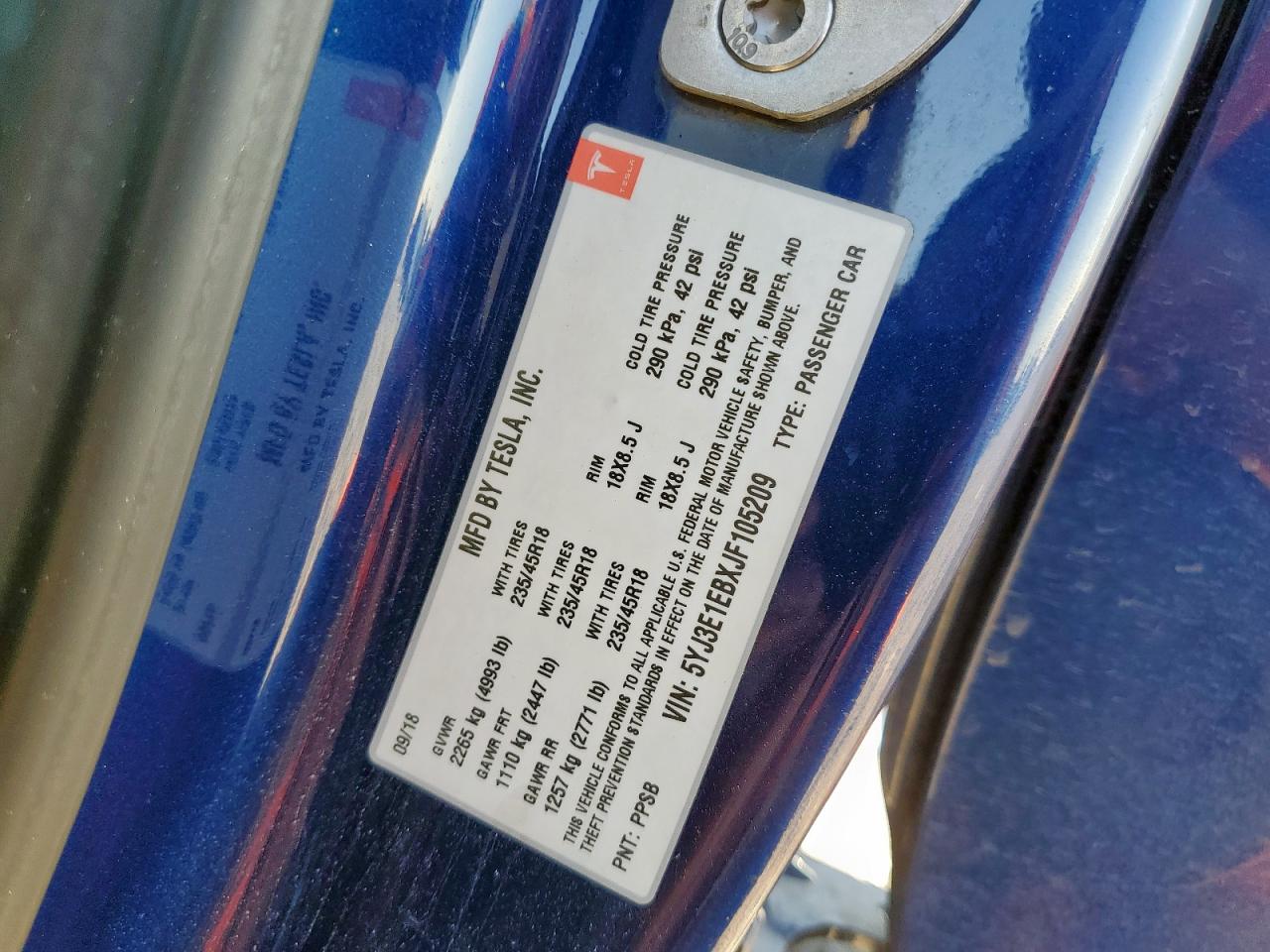 2018 Tesla Model 3 VIN: 5YJ3E1EBXJF105209 Lot: 84451905