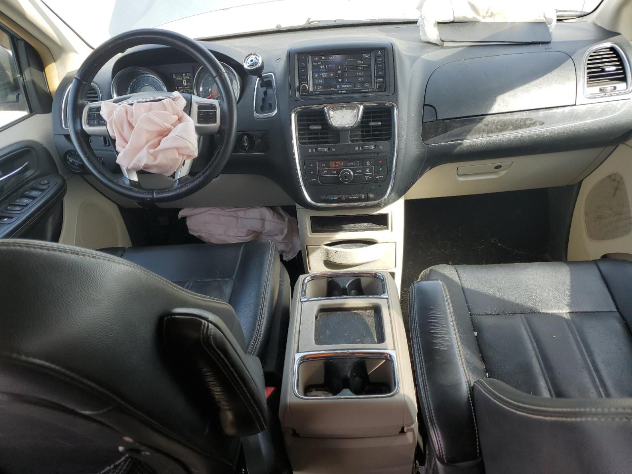 2015 Chrysler Town & Country Touring VIN: 2C4RC1BG1FR637654 Lot: 82602265