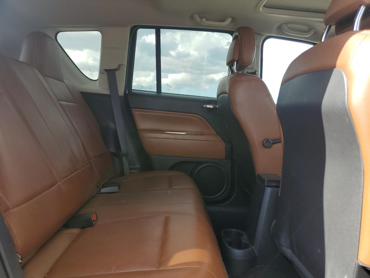 2017 Jeep Compass Latitude VIN: 1C4NJDEB8HD178392 Lot: 85283645