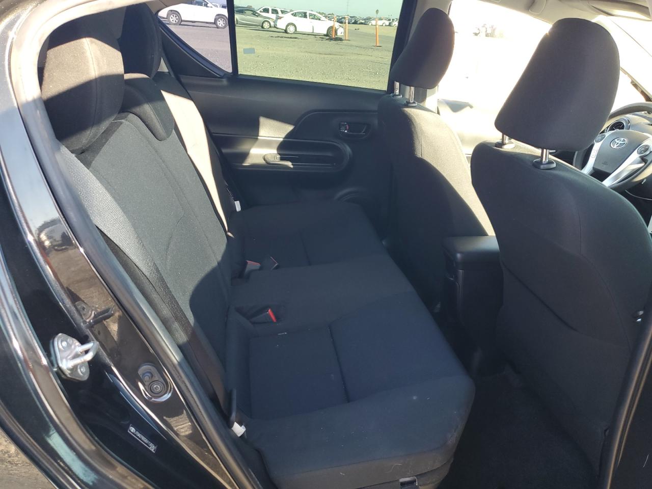 2016 Toyota Prius C VIN: JTDKDTB32G1120361 Lot: 89840945