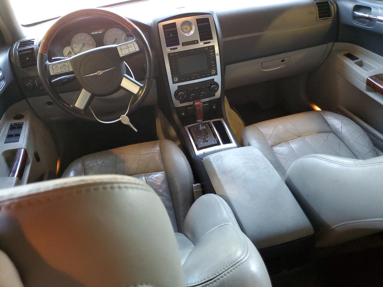 2005 Chrysler 300C VIN: 2C3AK63H65H638909 Lot: 81298895