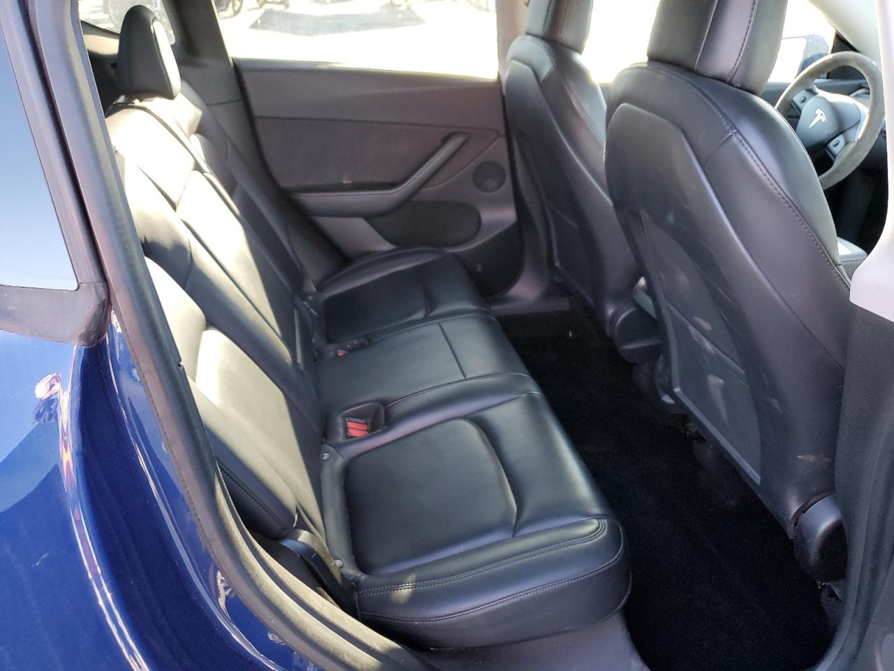 2021 Tesla Model Y VIN: 5YJYGDEE9MF087561 Lot: 85512505