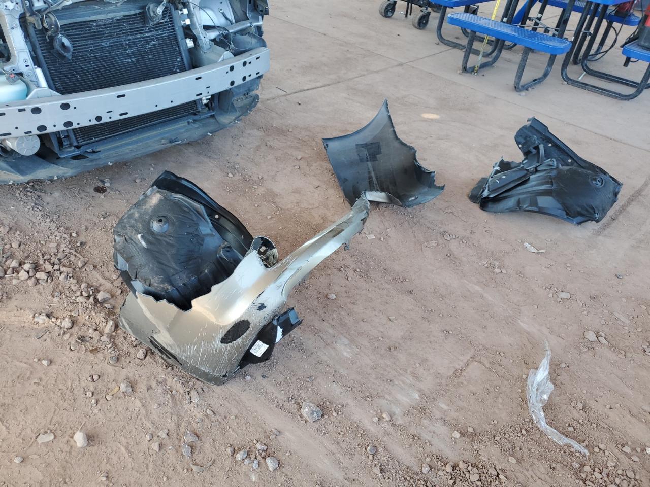 2005 Toyota Prius VIN: JTDKB20U250127812 Lot: 84767025