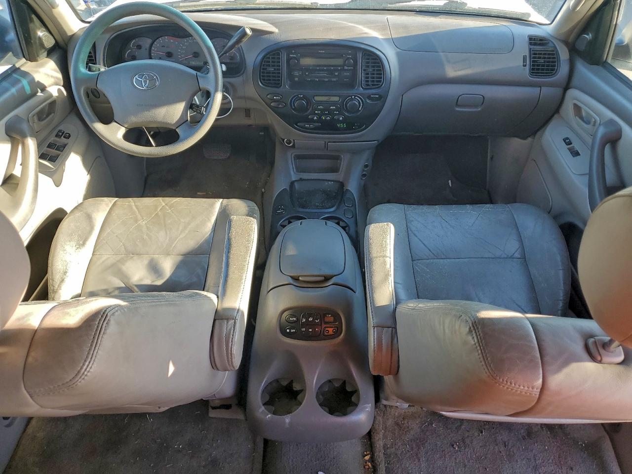 2004 Toyota Sequoia Sr5 VIN: 5TDZT34A24S227812 Lot: 89933115