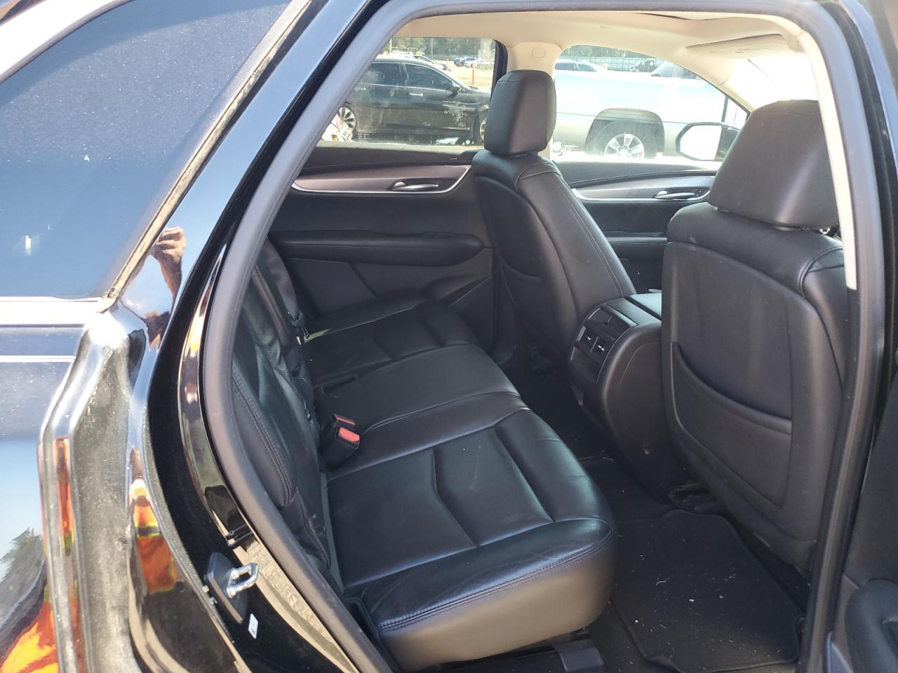 2018 Cadillac Xt5 Luxury VIN: 1GYKNCRS8JZ100273 Lot: 87270375