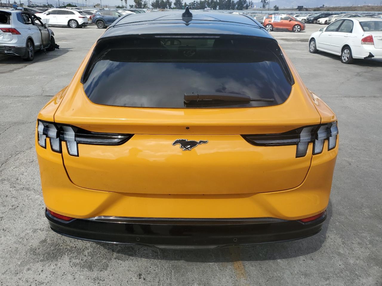 2022 Ford Mustang Mach-E Premium VIN: 3FMTK3R76NMA26739 Lot: 86640745